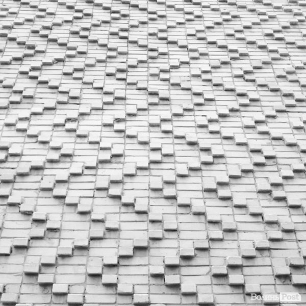 Будинок на проспекті Соборності @under_the_full_moon